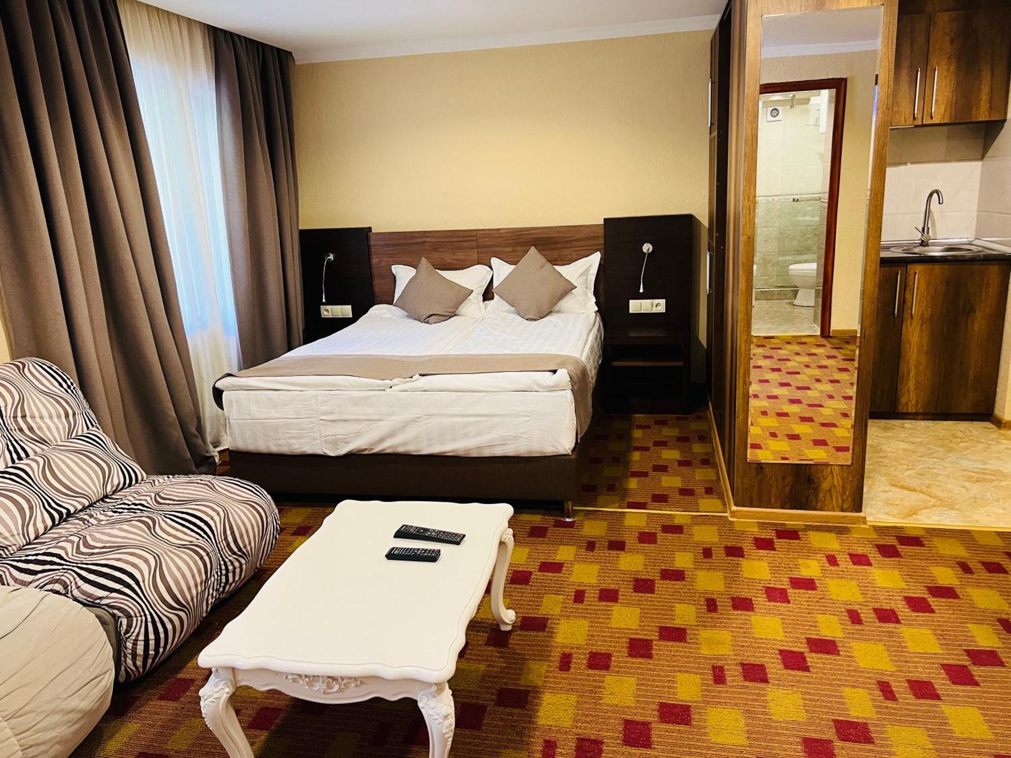 Hotel Iveria Abastumani Buitenkant foto